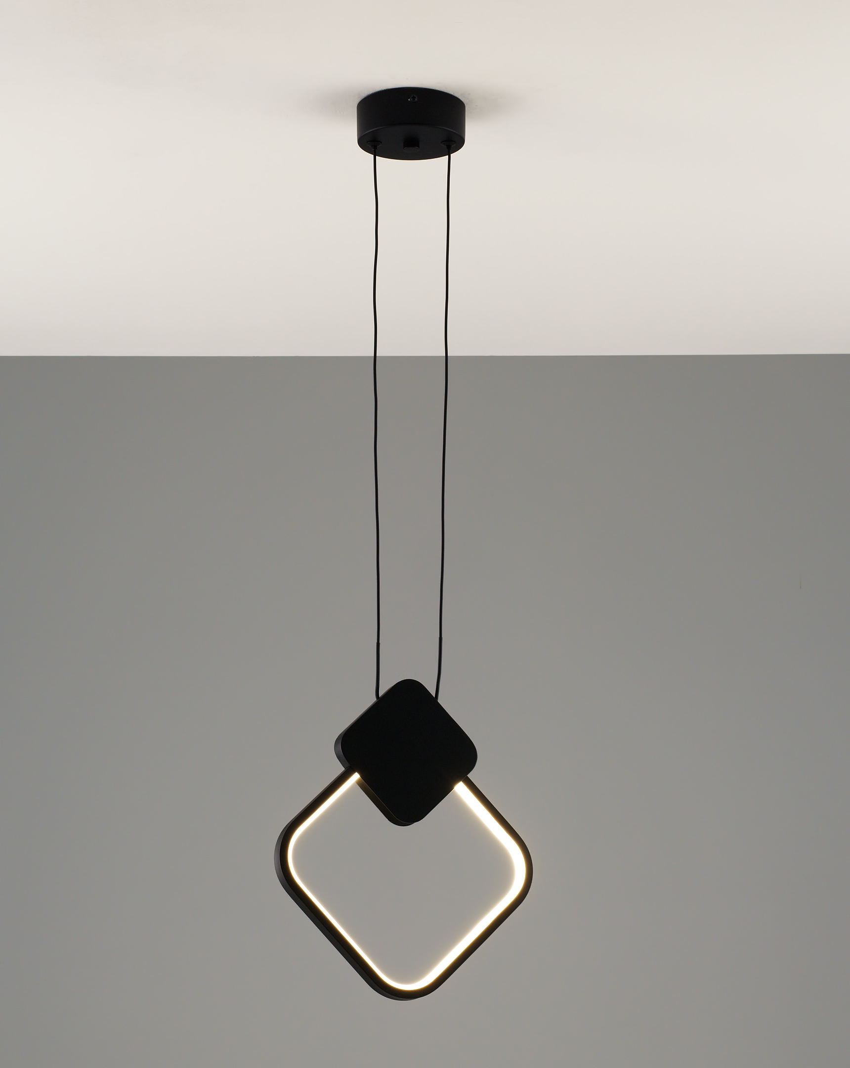 Светодиодный подвесной светильник Moderli V5025-3PL Store V5025-3PL